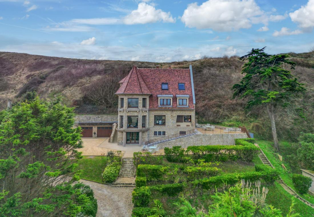 Dans le Calvados, à Vierville-sur-Mer, une villa surplombant Omaha Beach - photo  n°29